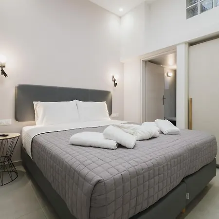 Central Apt 4 W. Yard Steps To Old Town Ac, Wifi Chania (Crete)